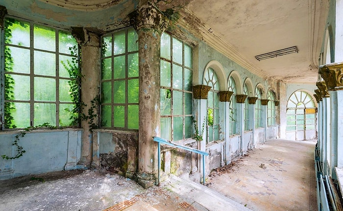 Право на отдых, которого больше нет: 20 фото заброшенных советских санаториев