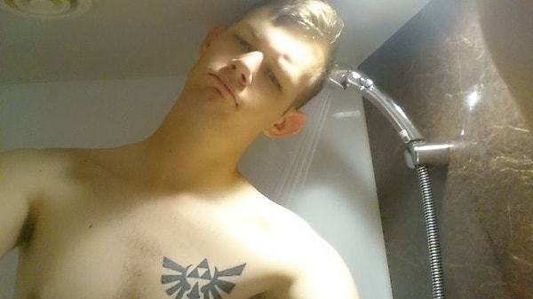 27. Вот так и ходи в душ...