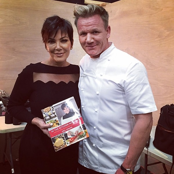 19. Крис Дженнер на снимке, который выложил Гордон Рамзи...