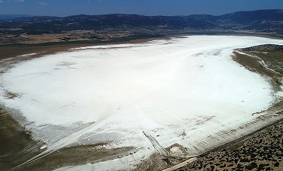 Flamingo Cennetiydi: Akgöl Tamamen Kurudu, 'Çorak Göl' Oldu