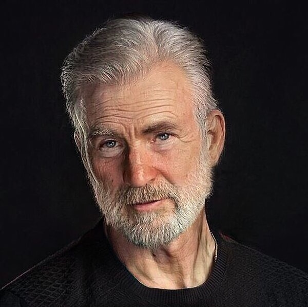 37. Крис Эванс