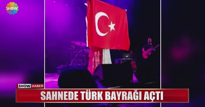Grammy Ödüllü Şarkıcı Joss Stone'dan Konserde Türk Bayrağı Jesti