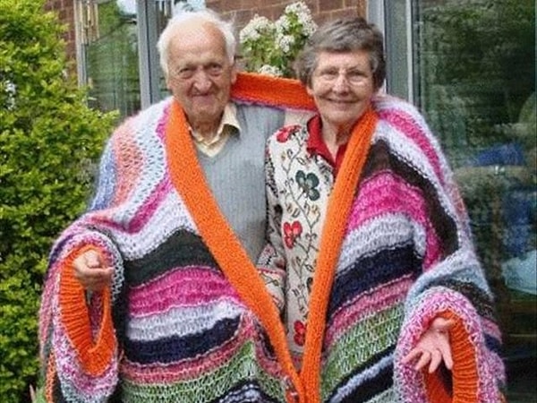 Вы будете "Влюбленным дедулькой/бабулькой"!