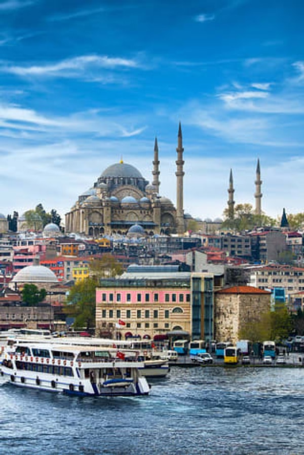 9. Не зацикливайтесь только на Стамбуле, если будете в Турции, съездите также в Эфес и Каппадокию.