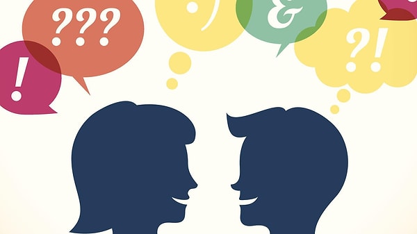 При общении с людьми, на что вы обращаете внимание в первую очередь?