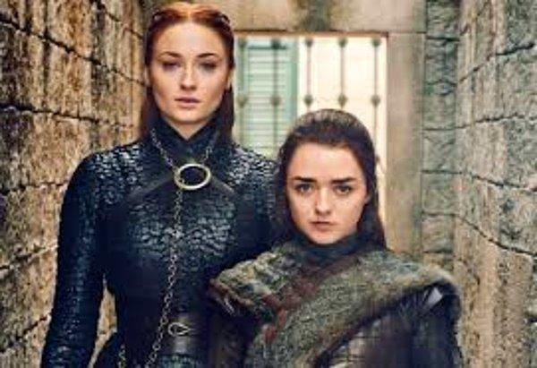 HBO ise bu kategoride sadece Cersei Lannister karakterini canlandıran Lena Headey'i, Arya Stark'ı canlandıran Maisie Williams'ı ve Sansa Stark'ı canlandıran Sophie Turner'ı aday göstermişti.