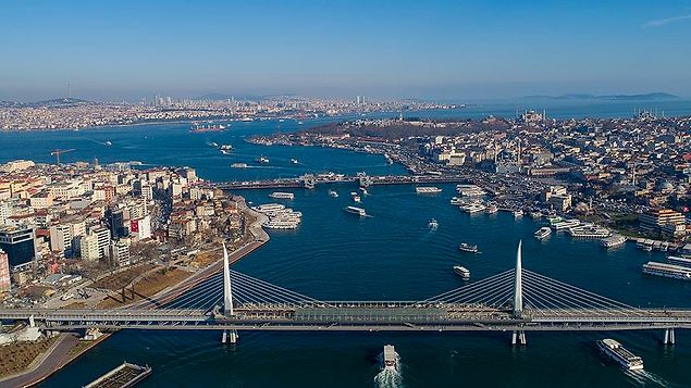 Türkiye'de en zengin yüzde 20, en yoksul yüzde 20'nin 8,7 katı daha fazla kazanıyor.