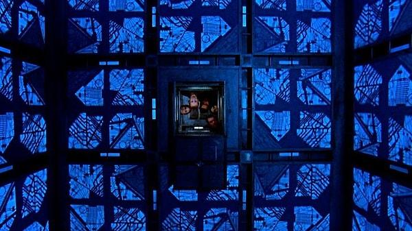 21. Küp (1997) Cube