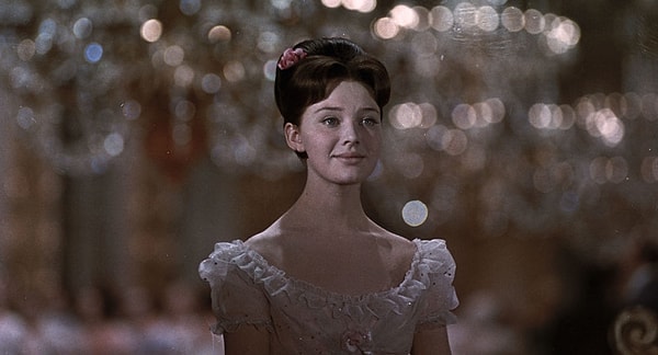 8. Что насчет героини, которую сыграла актриса на снимке?