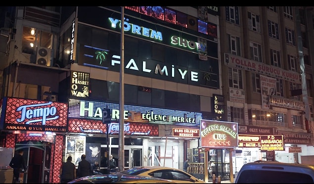 Abone konusunun anlatıldığı Pavyon belgeselinden bazı detayları sizlerle paylaşmak istedik. Daha çok bilgiyi, detayı BluTV'nin internet sitesindeki belgeselde bulabilirsiniz.