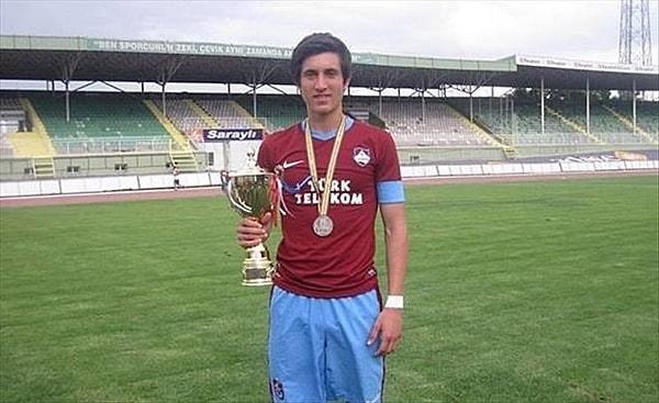 Trabzonspor altyapısında yetişen Yusuf Yazıcı, 2015 yılında düzenlenen Okul Sporları Dünya Futbol Şampiyonası'nda mücadele eden Trabzon Erdoğdu Anadolu Lisesi takımının da kaptanlığını üstlenmişti.