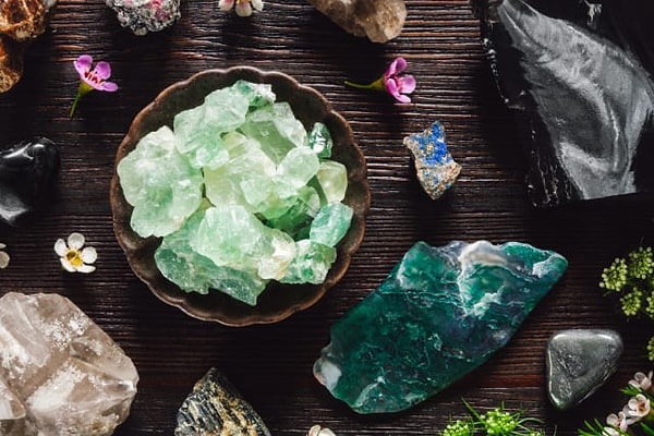 8. Как насчёт кристалла?