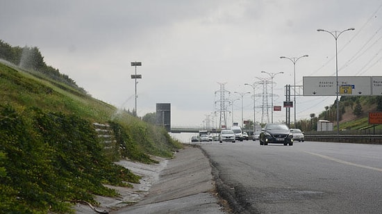 Yol Kenarındaki Fıskiyeler Ölüm Tehlikesi Yaratıyor: 'Motosikletler İçin Daha Büyük Risk'