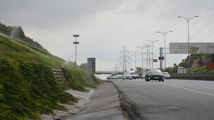 Yol Kenarındaki Fıskiyeler Ölüm Tehlikesi Yaratıyor: 'Motosikletler İçin Daha Büyük Risk'