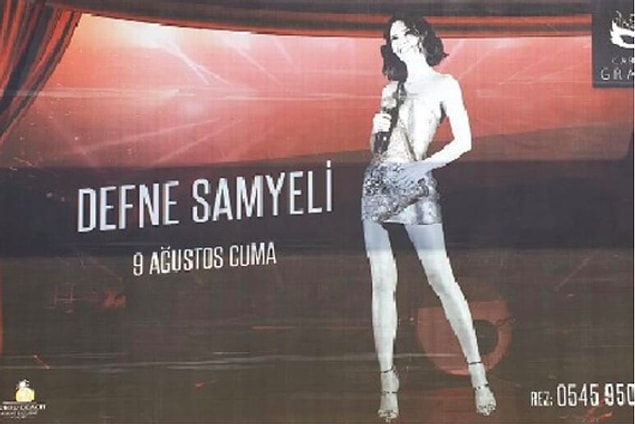 Bu tepkinin üzerine Defne Samyeli'nin tek olduğu afişler ayrı, diğer dörtlünün afişleri de ayrı bir şekilde sokaklara asılmış. Tekli afişi olan sadece Defne Samyeli yani.