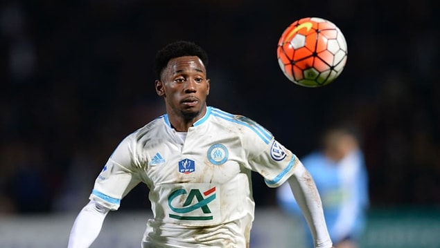 24 yaşındaki genç kanat oyuncusu ile 4 yıllık sözleşme imzalandı, N'Koudou yıllık 1.8 milyon Euro kazanacak. Kartal Tottenham'a 3 milyon Euro bonservis ödeyecek.