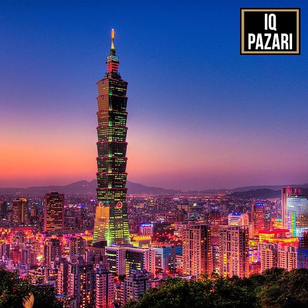Taipei, Tayvan'da şehrin simgesi olmak için tasarlanmış Taipei 101 ilk bakışta sakladığı hiçbir gizem yokmuş gibi görünebilir.