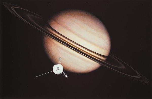 1979 - ABD'nin Pioneer 11 adlı uzay aracı, Satürn'ü ziyaret eden ilk uzay aracı oldu.
