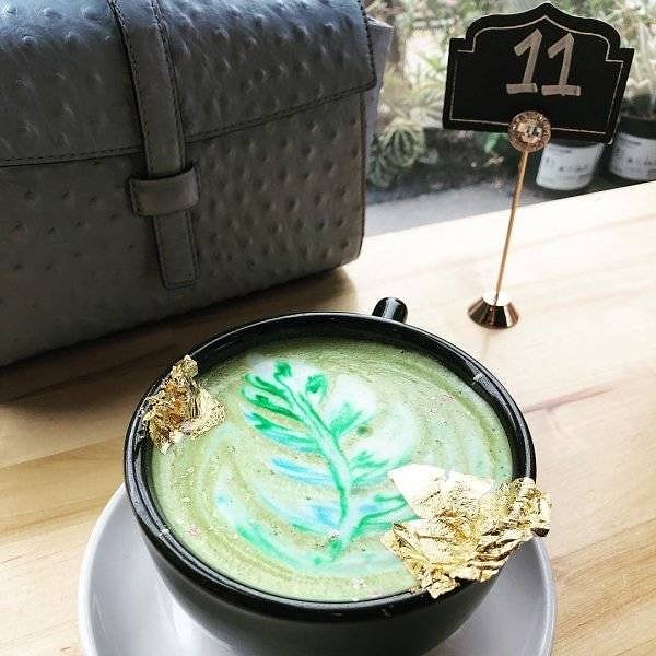 6. Золото в кофе?!