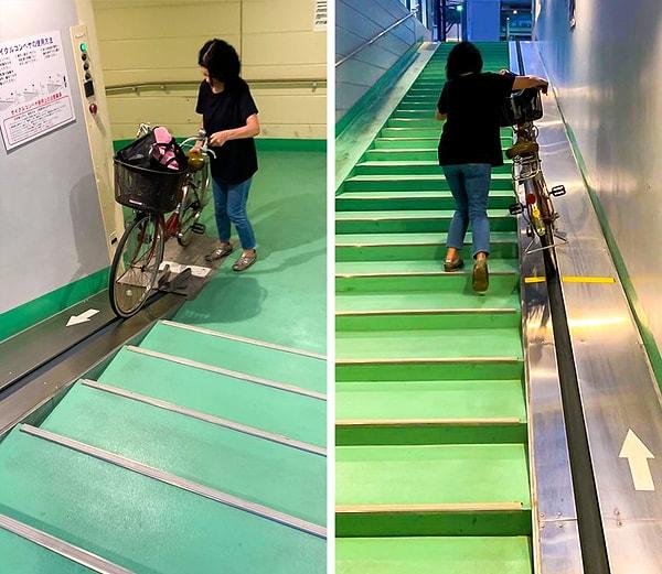 2. Japonya'daki bazı metrolarda bisikletinizi taşımanızı kolaylaştıran bölümler var.