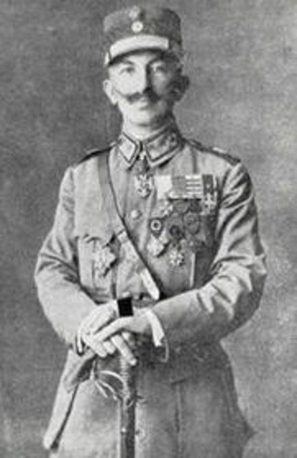 1922 - Yunan Orduları Başkomutanı General Trikopis, Türkler tarafından esir alındı.