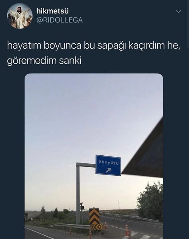 Ne zaman bu ayrımdan geçsek, kaçırırız bu sapağı...