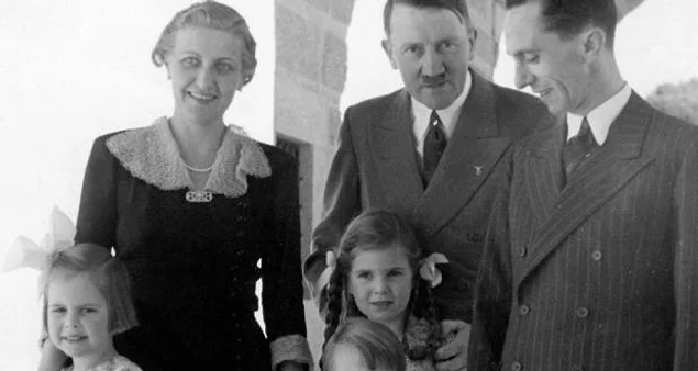 27 yaşında Nazi partisine resmi olarak kaydoldu, hayatını adadığı entelektüel yaşamı reddetme pahasına...