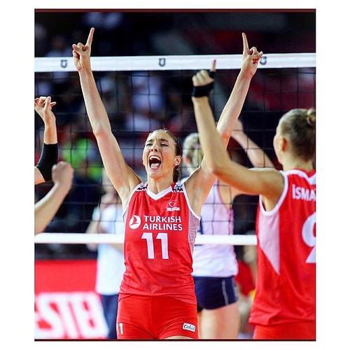 Kısa bir süre voleybola ara verip Avrupa Kadınlar Voleybol Şampiyonasında milli takımımıza dönerek, takımımıza olan katkılarıyla tecrübesini konuşturdu.