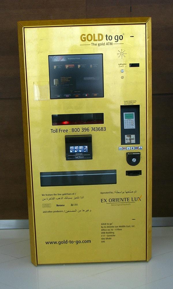 10. Konu Dubai olunca, sıradan para ATM'leri görmeniz mümkün değil... İşte karşınızda külçe altın ATM'si!