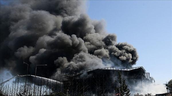 Meteoroloji Genel Müdürlüğü, Tuzla Orhanlı Deri Organize Sanayi Bölgesi Deri Yan Sanayi Sitesi'nde dün çıkan yangınla ilgili Twitter hesabından açıklama yaptı.