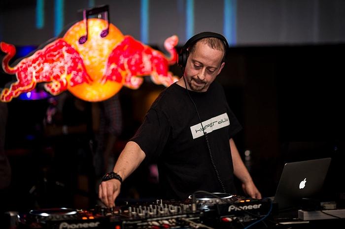 Rave Sahnesinden Geleceğe Bakış: Red Bull Music Festival Istanbul’un Deneysel Gecesi "Futurave Night"