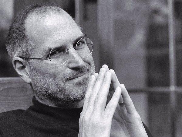 3. Bu anlık başarılara çoğunlukla büyük anlamlar yüklenir, hatta çoğu insanın tek bir gece başarıya kavuştuğu zannedilir. Steve Jobs böyle düşünmüyordu.