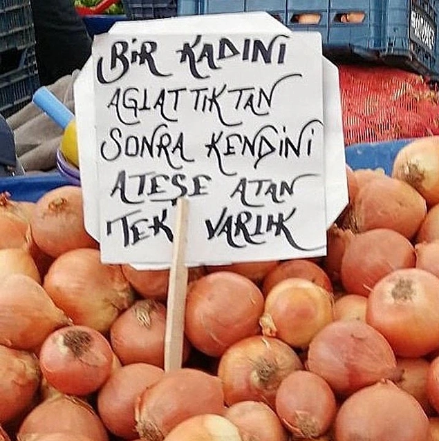 Soğan deyip geçsek çok mu zor olurdu...