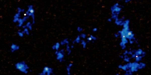 Bilim dünyasından nefesimizi kesecek bir fotoğraf geldi. Karşınızda kozmik ağın ilk fotoğrafı!