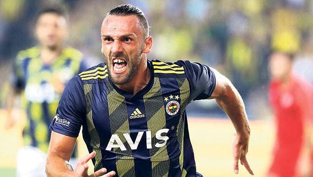 İstatistiklerde elde ettiği üstünlük Fenerbahçe'ye galibiyeti getirmedi. Topla oynama oranı %75 olan, 42 orta ve 25 şut çıkartan Sarı Lacivertliler Antalyaspor savunmasını alt edemedi.