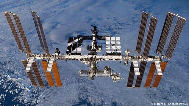 NASA daha sonra Uluslararası Uzay İstasyonu'nu inşa etti.