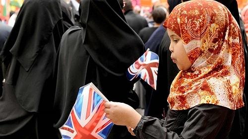 Müslümanlara En Sıcak Bakan Ülkeler Araştırdı: Hollanda Aile Üyesi Olarak Görüyor, İtalya Son Sırada