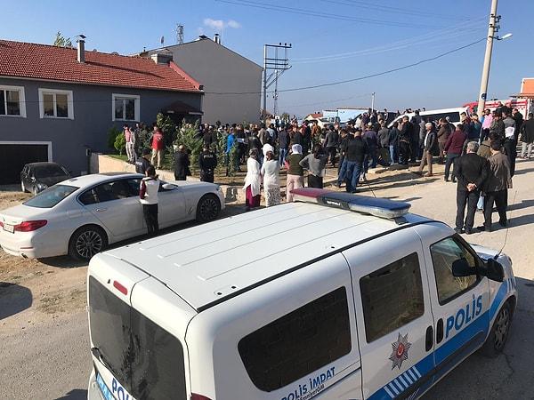 Sağlık ekibinin yaptığı kontrolde, Bülent Yaşar ve 3 çocuğunun yaşamlarını yitirdiği belirlendi