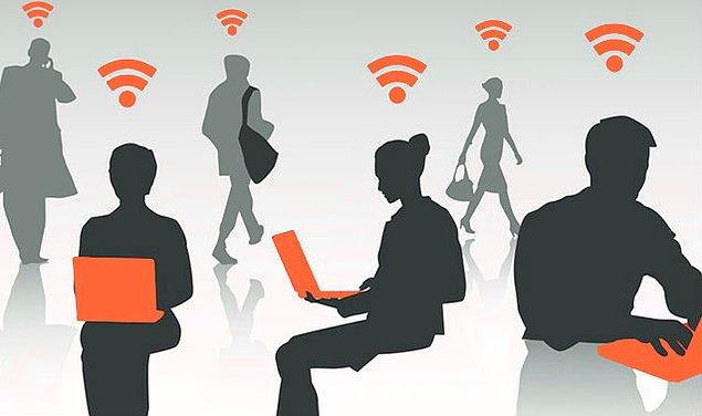 1. Halka açık yerlerdeki Wi-Fi bağlantılarının ne kadar güvenli olduğunu bilmiyorsunuz. Ağa bağlı bir bilgisayar korsanı telefonunuz ya da bilgisayarınızdaki bilgilere erişebilir! Peki ne yapılmalı?