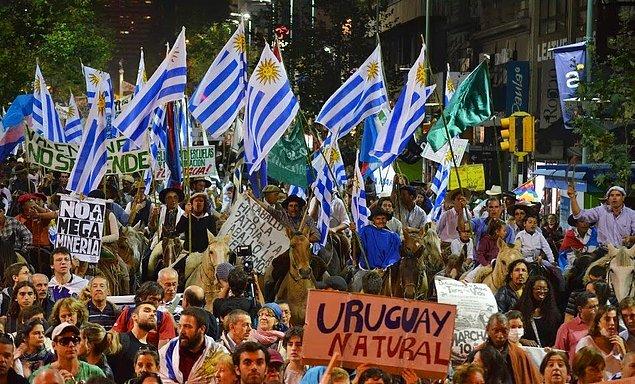 Güney Amerika ülkelerinden protesto dalgasını en son yaşayan ülkelerden biri de Uruguay.
