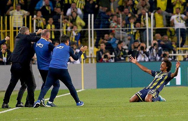 78. dakikada Fenerbahçe farkı 3'e çıkardı. İttifak Holding Konyaspor savunmadan çıkarken Gustavo, yaptığı hücum presle topu Volkan Fındıklı'dan kazandı. Gustavo kazandığı topla ceza sahasının hemen önünden çektiği plase şutla meşin yuvarlağı kalecinin solundan ağlara yolladı: 4-1.