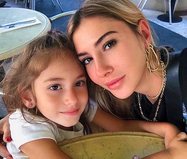 3. Kızı Melisa'yla birlikte Miami'de tatil yapan Şeyma Subaşı, çektiği bir video nedeniyle eleştiri oklarının hedefi oldu!