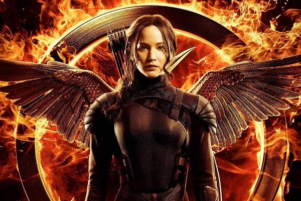 14. Hunger Games’in yönetmenliğini yapan Francis Lawrence, Hunger Games’ten önceki olaylara odaklanılacak seri için de Lionsgate ile görüşmeler halinde.