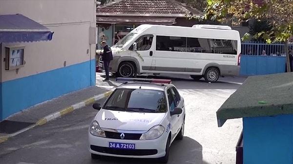 DHA'nın aktardığı bilgiye göre, servis aracı şoförü Hüseyin Y. manevra yaptığı sırada 2. sınıf öğrencisi Eylül Mirzaoğlu'na çarptı.
