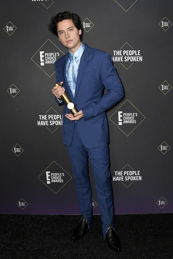 Five Feet Apart filmindeki rolüyle Yılın En İyi Drama Oyuncusu ödülünü alan Cole Sprouse,