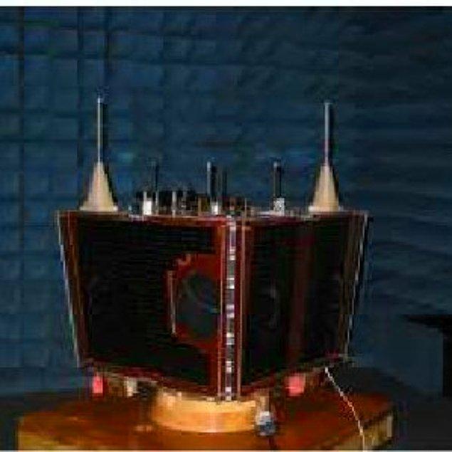 2003 - TÜBİTAK Bilgi Teknolojileri ve Elektronik Araştırma Enstitüsü (BİLTEN) tarafından teknoloji transferi yöntemiyle üretilerek uzaya gönderilen BİLSAT uydusu görüntü göndermeye başladı.