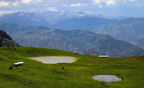 Bir Hiç Uğruna Yok Oldu: Define Bulunamayan Dipsiz Göl'de Kazı Sonlandırıldı