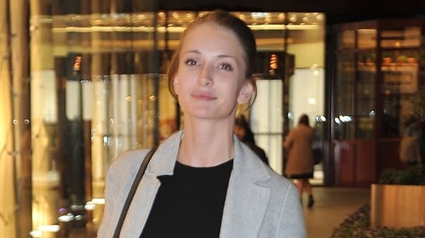 9. Ясемин Аллен