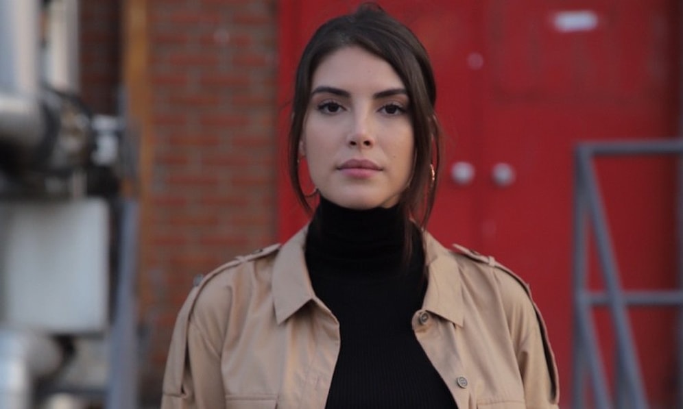 Турецкая актриса Дениз Байсал: кто такая и чем живет?