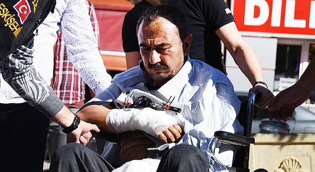 Ancak toplam 23 kez tedbir kararlarını ihlal ederek tehdit, hakaret ve saldırıda bulunan Yalçın Özalpay, bu süreçte bir gün dahi zorlama hapis cezasına çarptırılmadı.